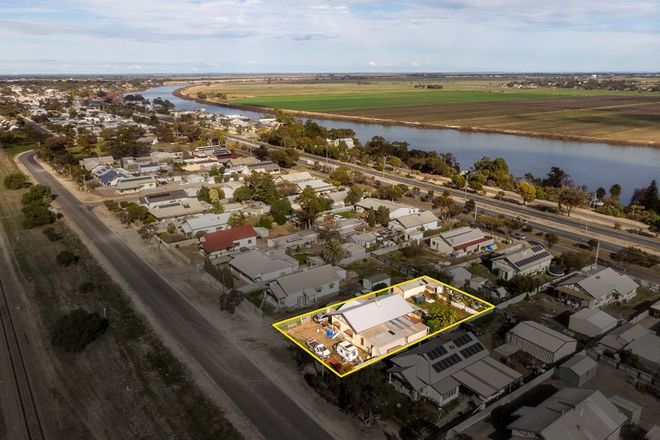 Picture of 207 Railway Terrace, TAILEM BEND SA 5260