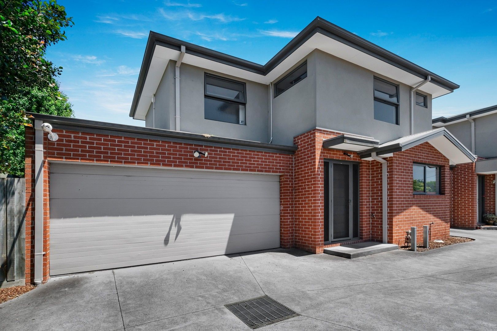 3 bedrooms Townhouse in 3/2 Lavender Street RINGWOOD VIC, 3134