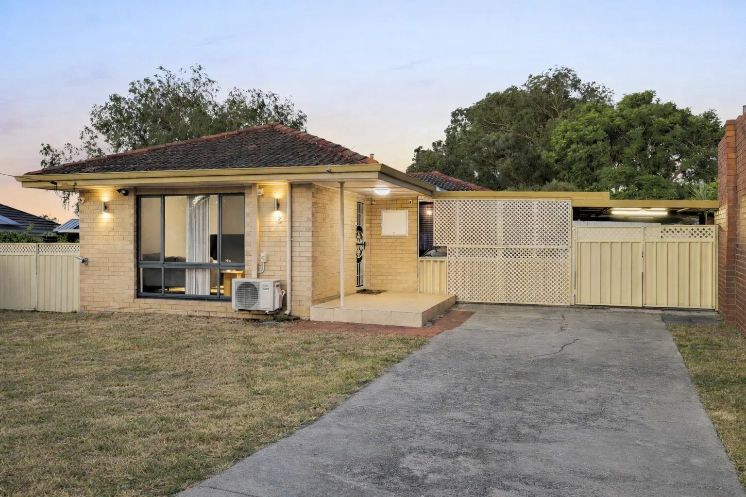 Primary image of 18 Curtis Way, Girrawheen WA 6064
