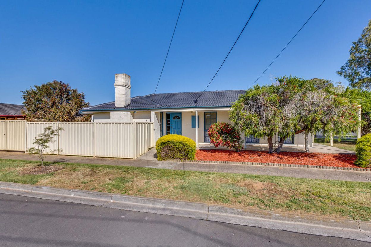 53 Wattle Avenue, Werribee VIC 3030 House For Rent 395 Domain