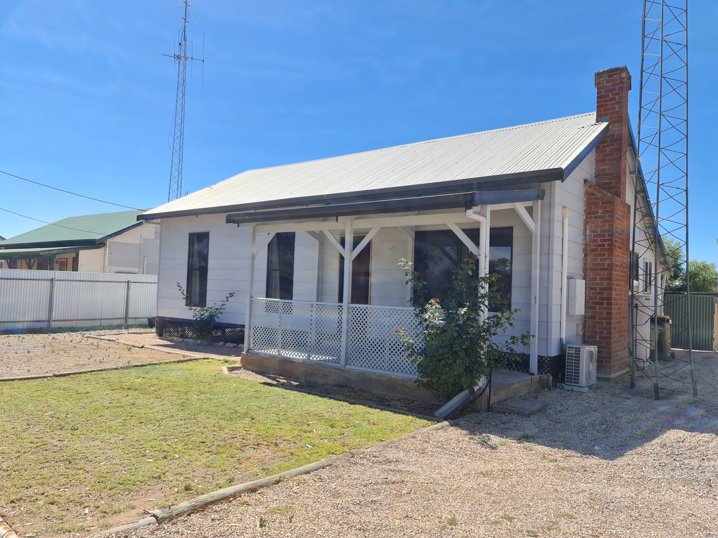 4 Kadina Road, Moonta SA 5558 House For Rent 350 Domain