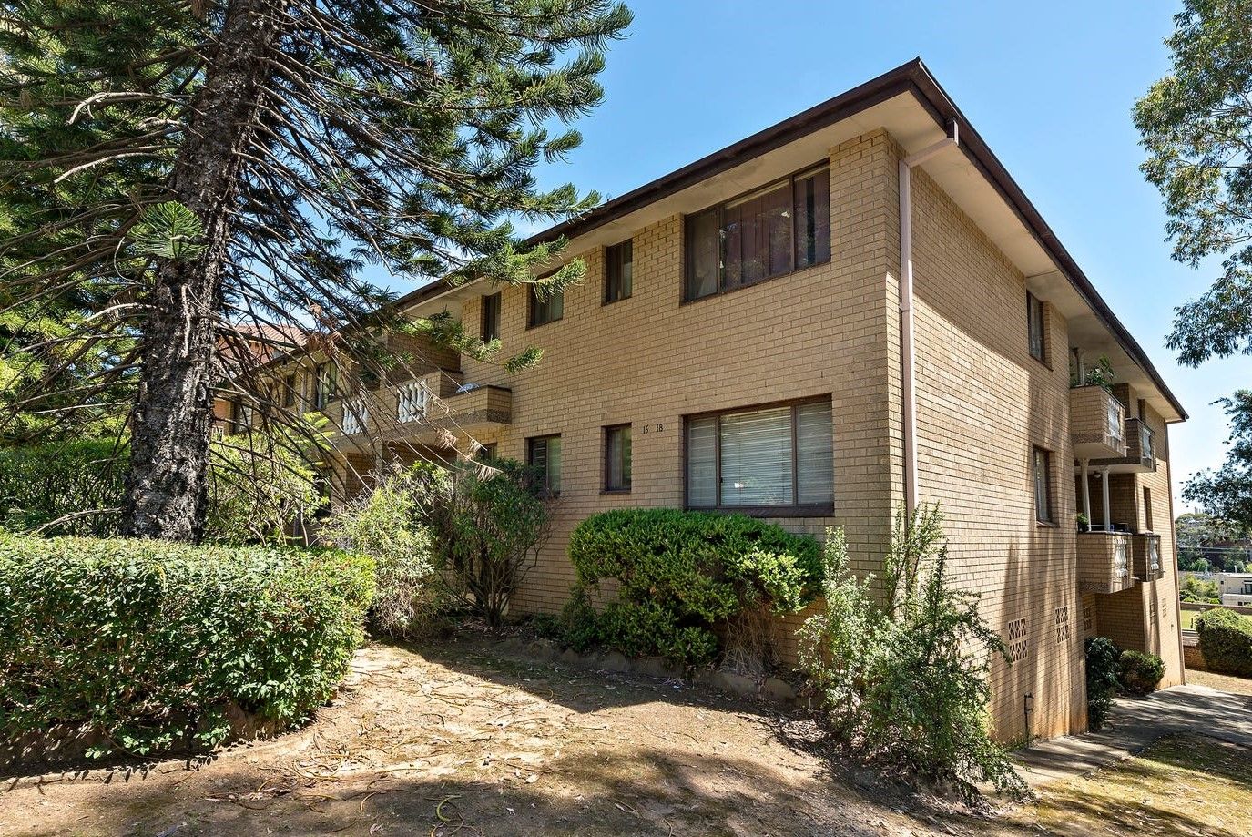 2 bedrooms Apartment / Unit / Flat in 3/16 Campbell Street PARRAMATTA NSW, 2150
