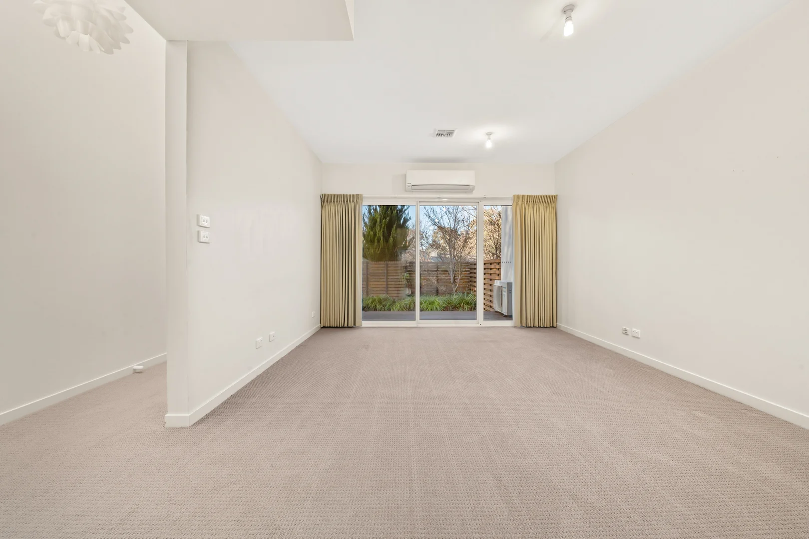 Additional image 5 of 1 Shiels Place, Curtin ACT 2605
