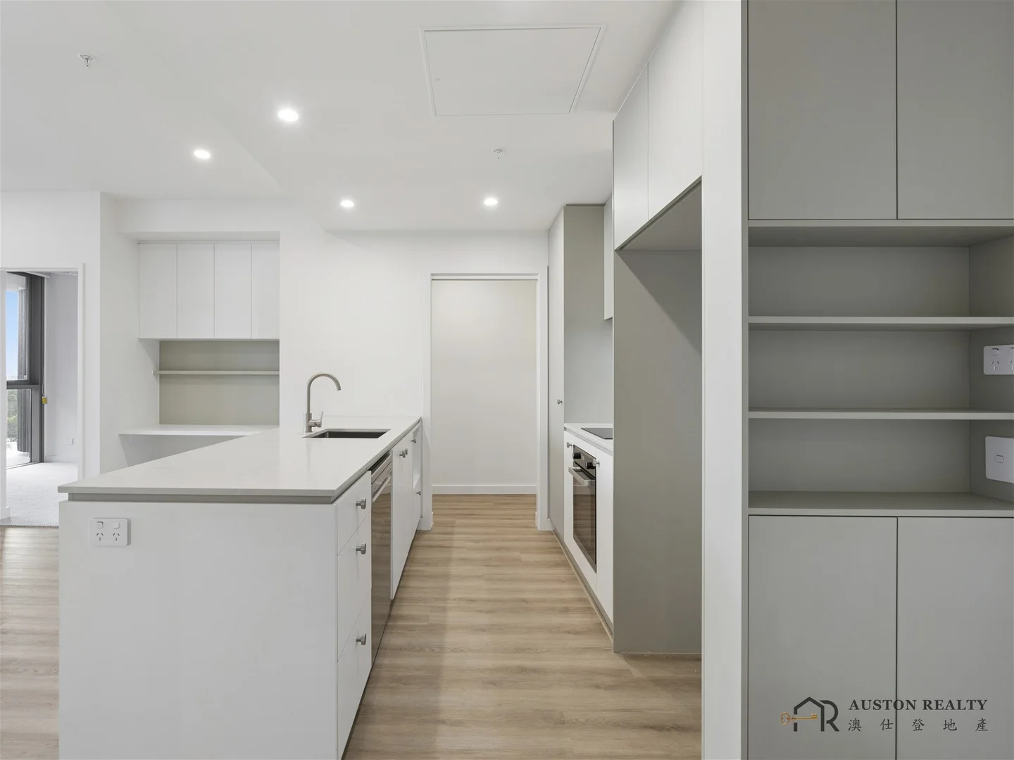 Additional image 3 of 704/15-17 Waverley Street, Southport QLD 4215