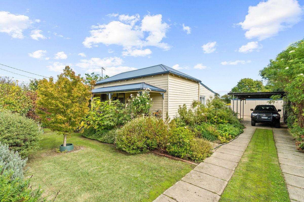 15 Carpenter Street, Maffra VIC 3860, Image 0