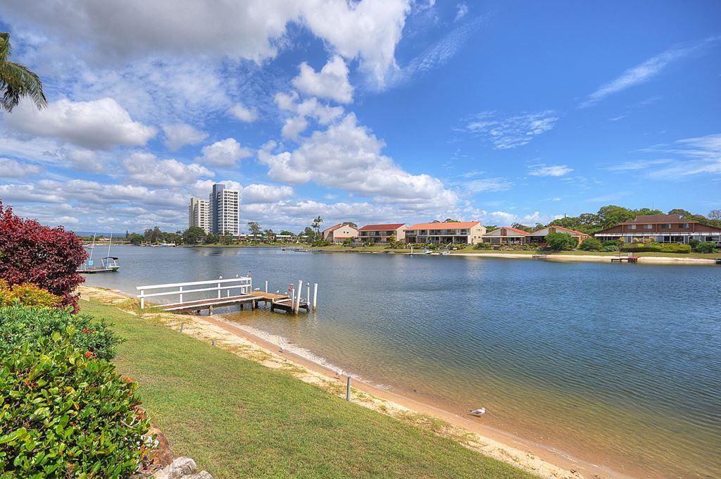 1/22 Aquila Court, Mermaid Waters QLD 4218, Image 0