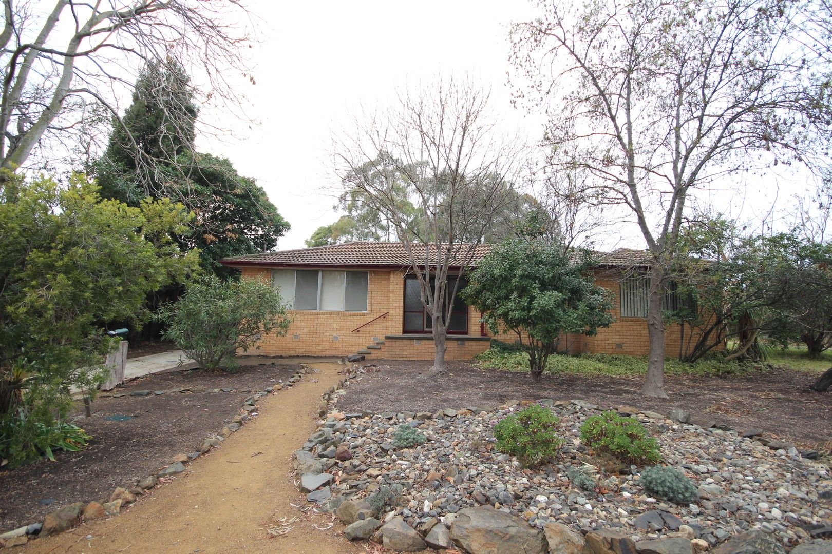 3 bedrooms House in 2 Laycock Place HOLT ACT, 2615