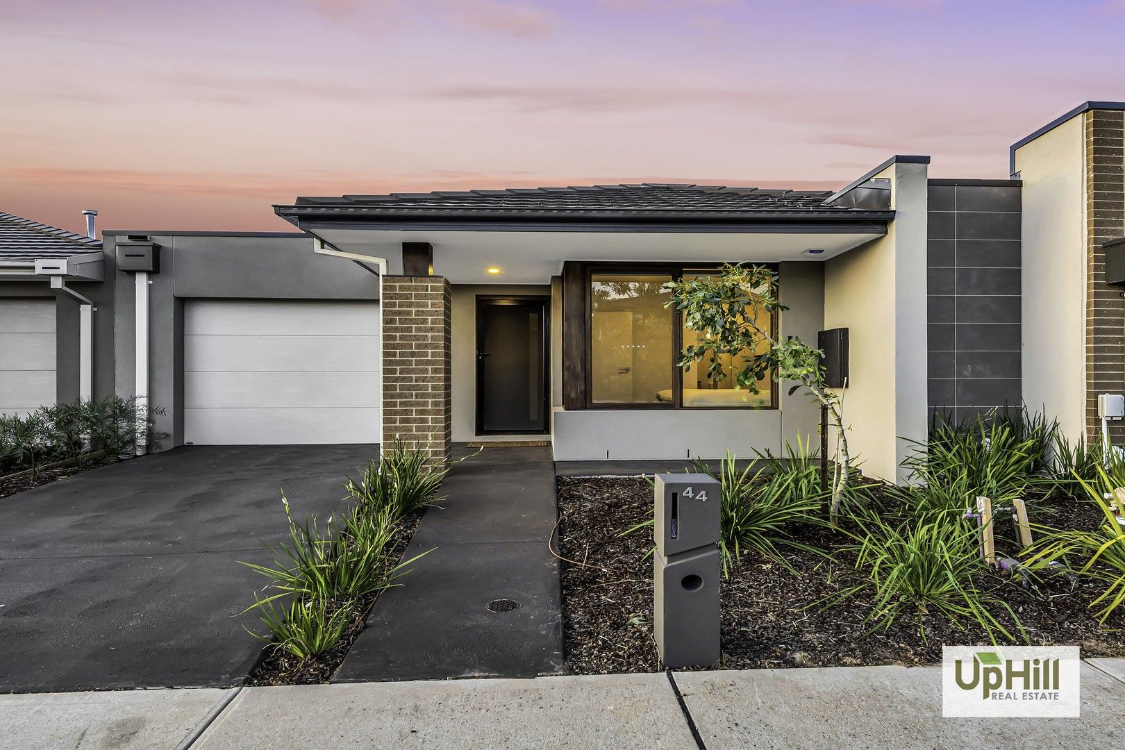 44 Kaduna Drive Officer South VIC 3809 House For Rent Domain