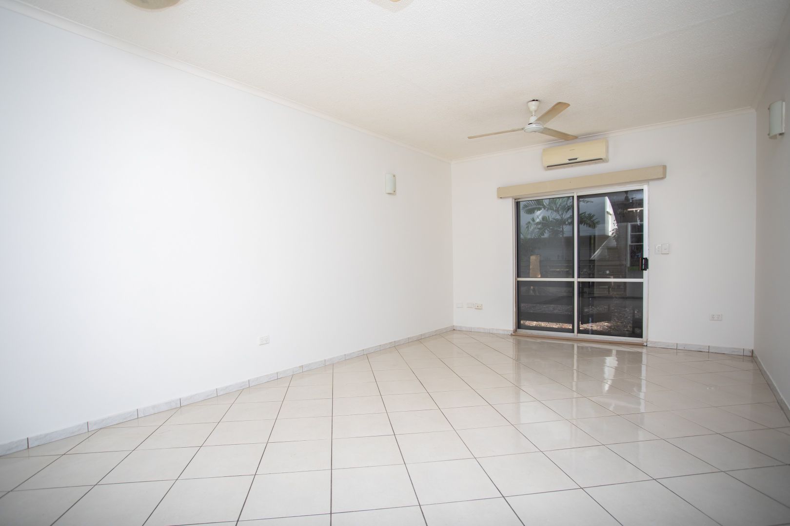 4/63 Aralia Street, Nightcliff NT 0810, Image 2