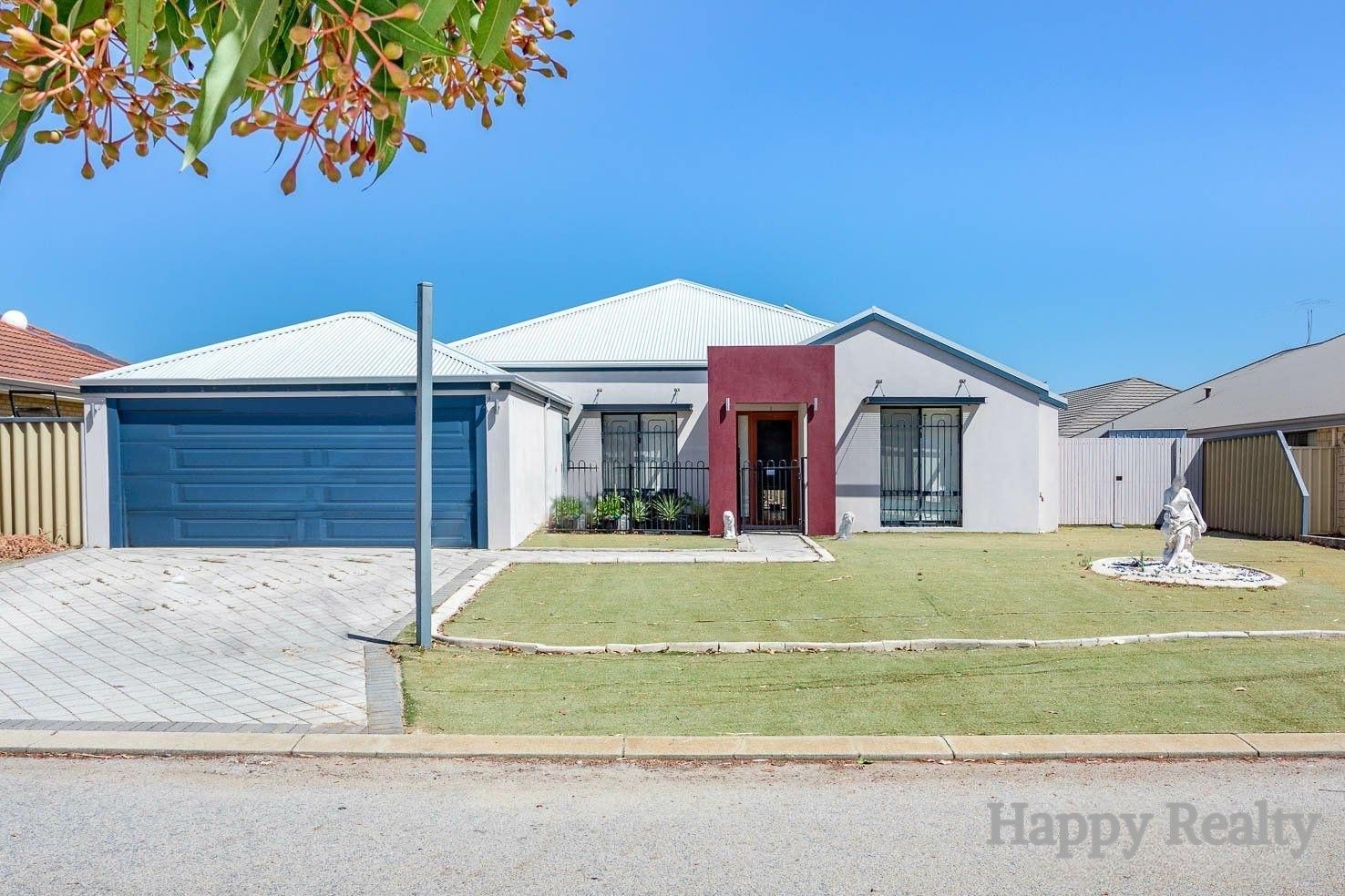 4 bedrooms House in 8 Bressingham Street CANNING VALE WA, 6155