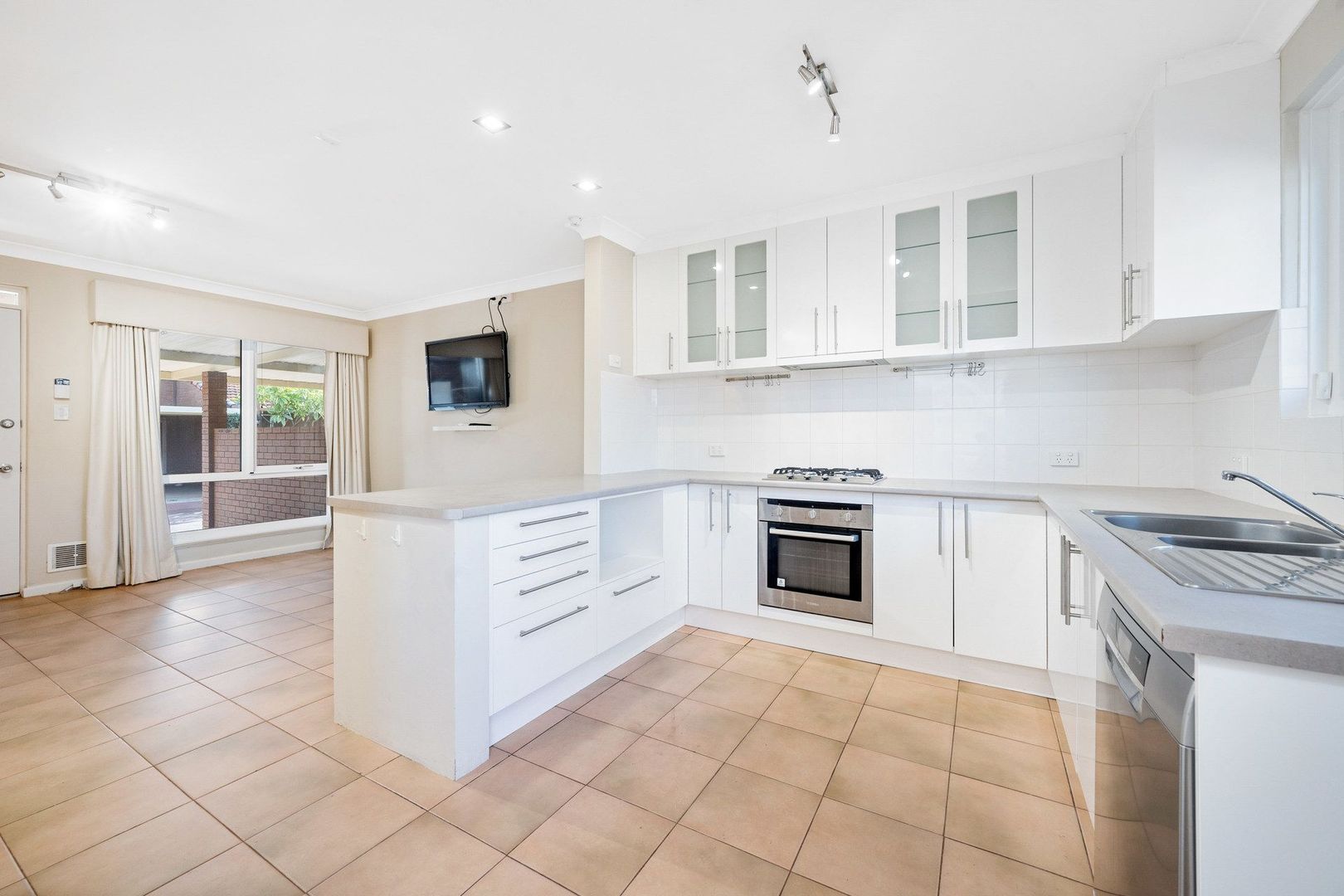 2 bedrooms Villa in 10/9 Powell Street OSBORNE PARK WA, 6017