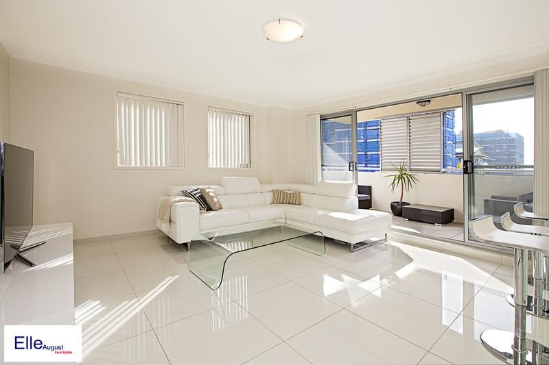 2 bedrooms Apartment / Unit / Flat in 33/4-6 Lachlan St LIVERPOOL NSW, 2170