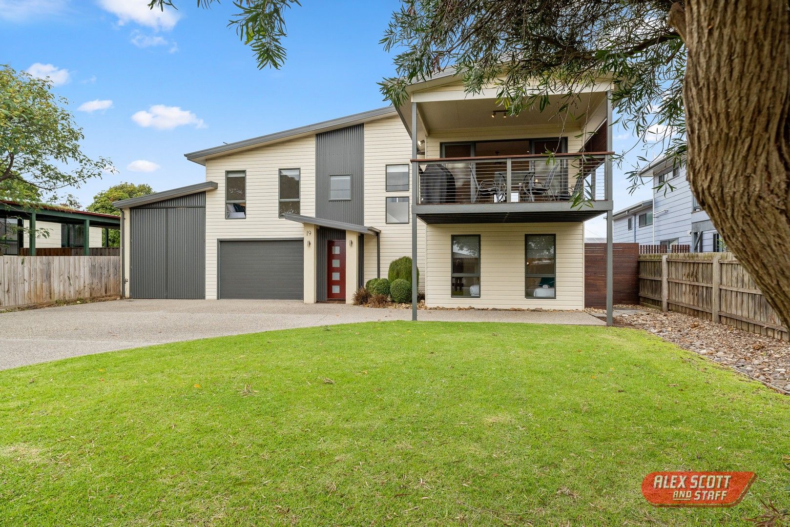 19 Parrakoola Way, Cowes VIC 3922, Image 0