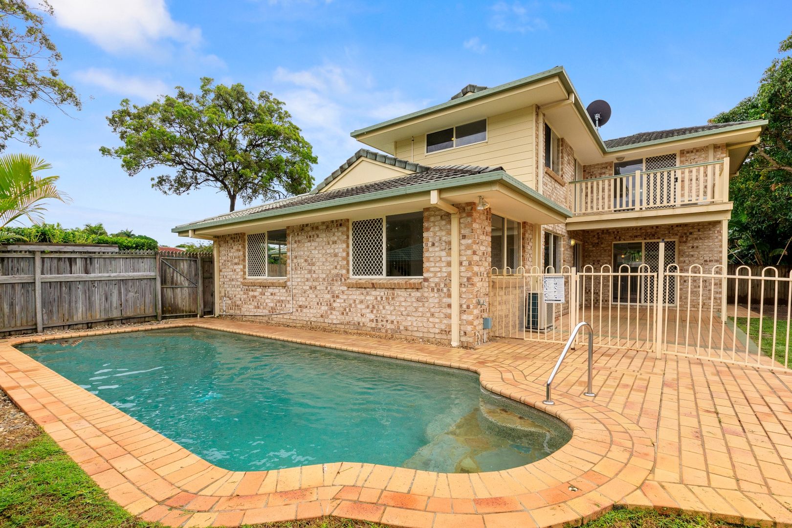 4 Woodrow Place, Cleveland QLD 4163, Image 2