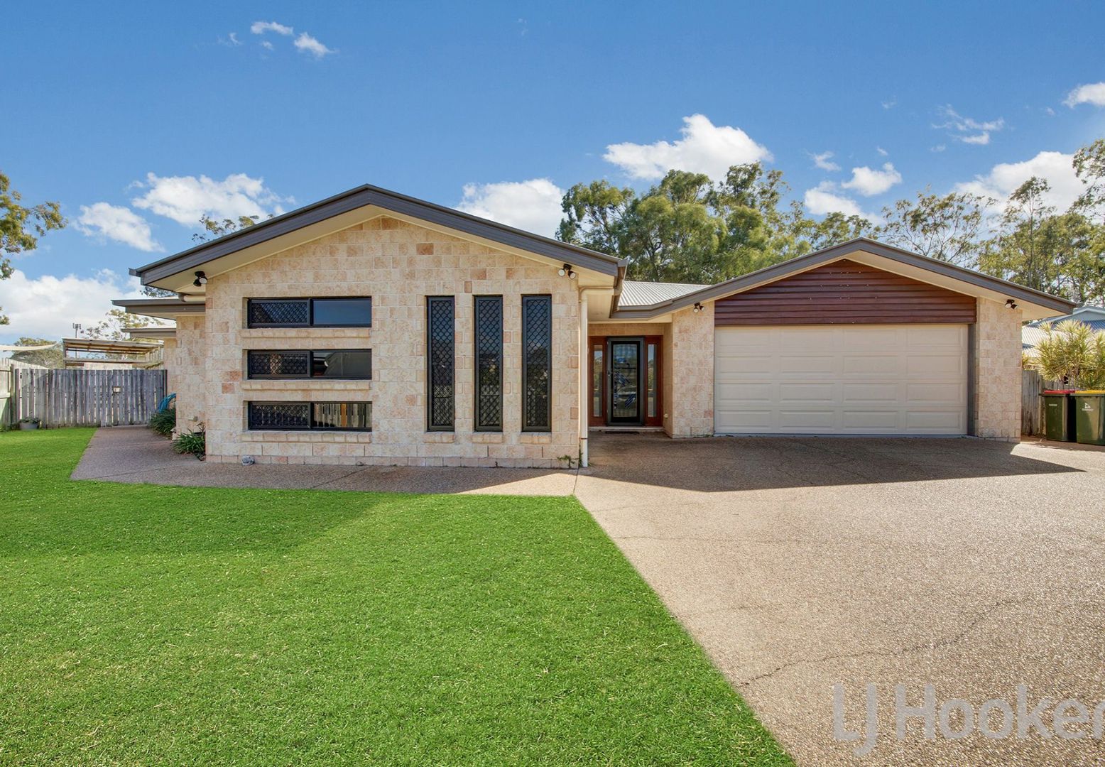 5 Parkview Court, Kin Kora QLD 4680, Image 2