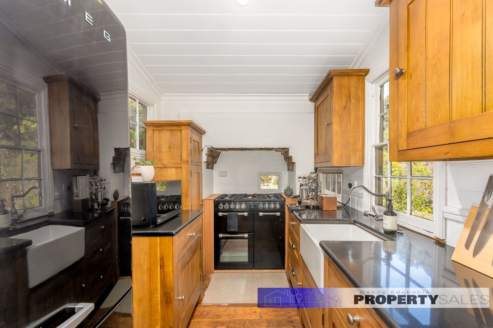 215 Main Road, Walhalla VIC 3825, Image 2