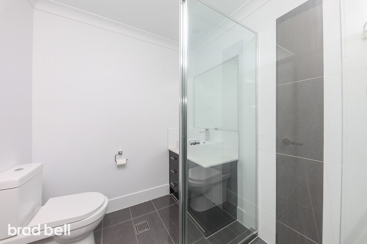 75/30 Taylor Place, Mackenzie QLD 4156, Image 2