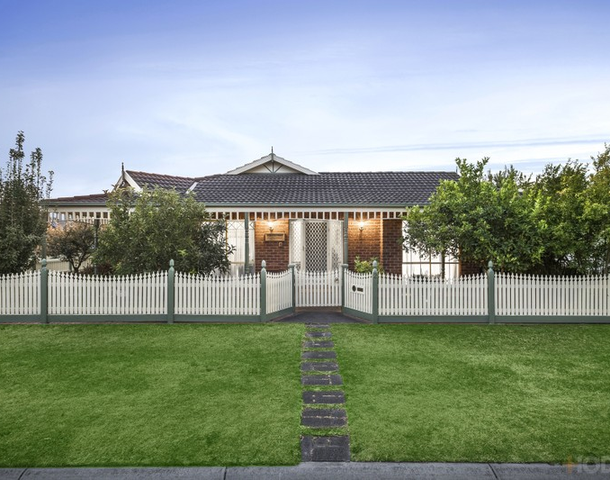 2 Nursery Court, Dingley Village VIC 3172