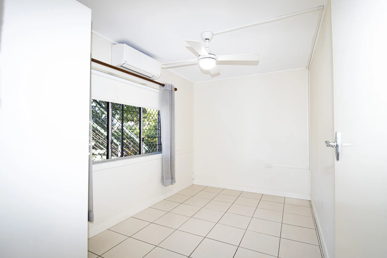 Additional image 9 of 1/16 Campbell Street, Torquay QLD 4655
