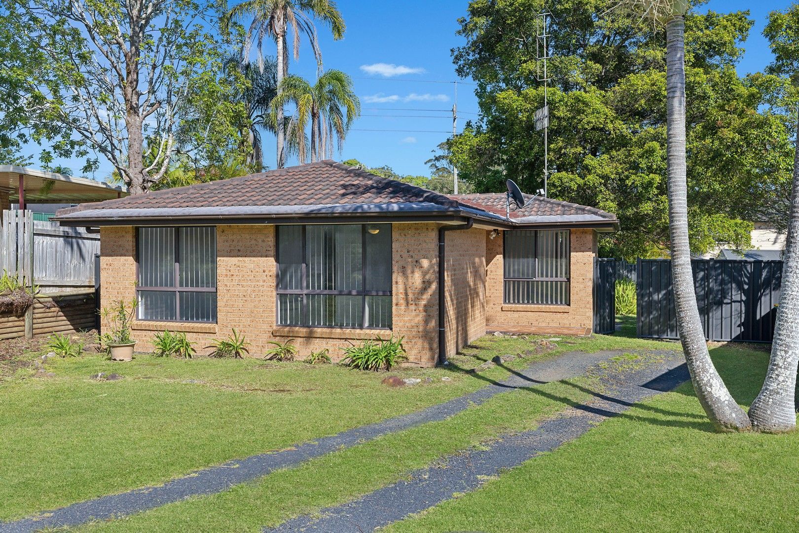 3 bedrooms House in 41 Cameron Crescent KINCUMBER NSW, 2251