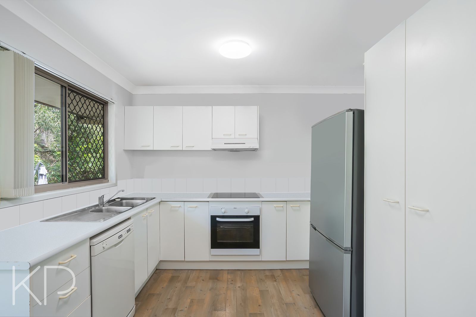 3 bedrooms Townhouse in 15/14 Bourton Road MERRIMAC QLD, 4226