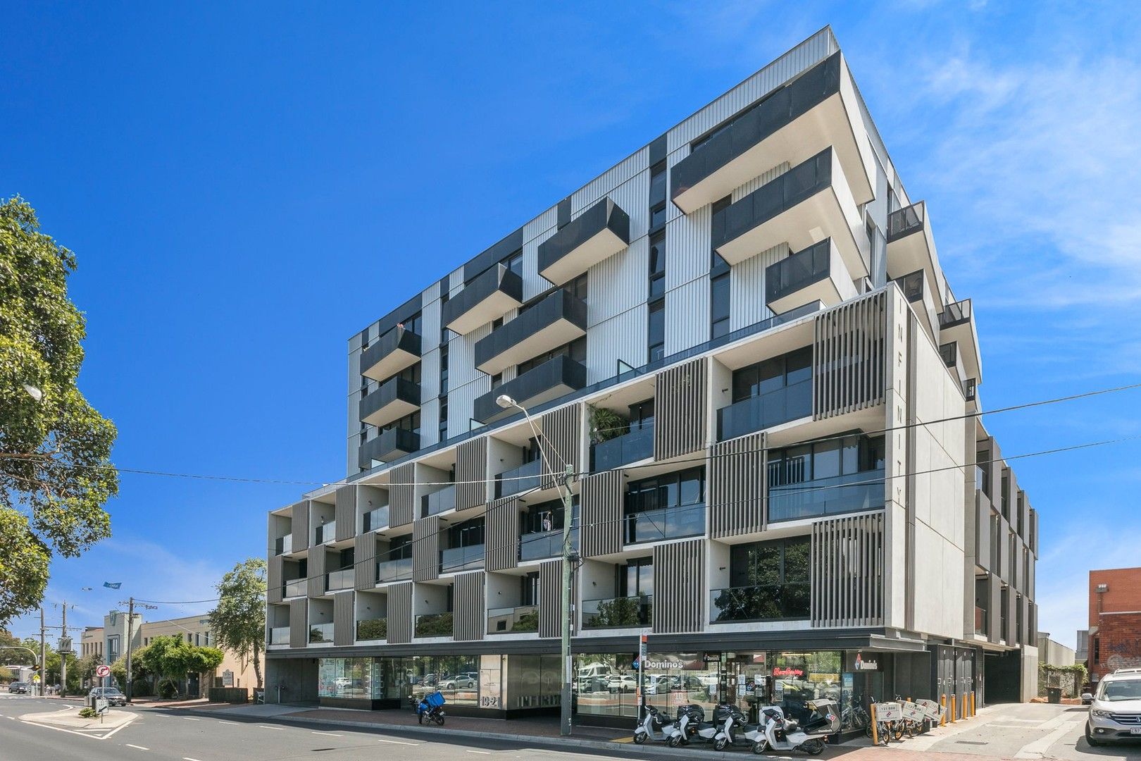 1 bedrooms Apartment / Unit / Flat in 214/19-21 Hanover Street OAKLEIGH VIC, 3166