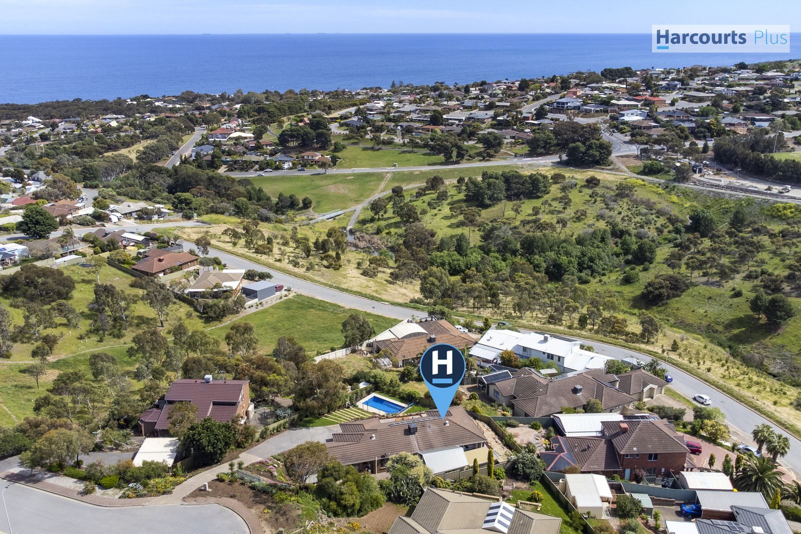 7 Kalmia Court, Hallett Cove SA 5158, Image 2