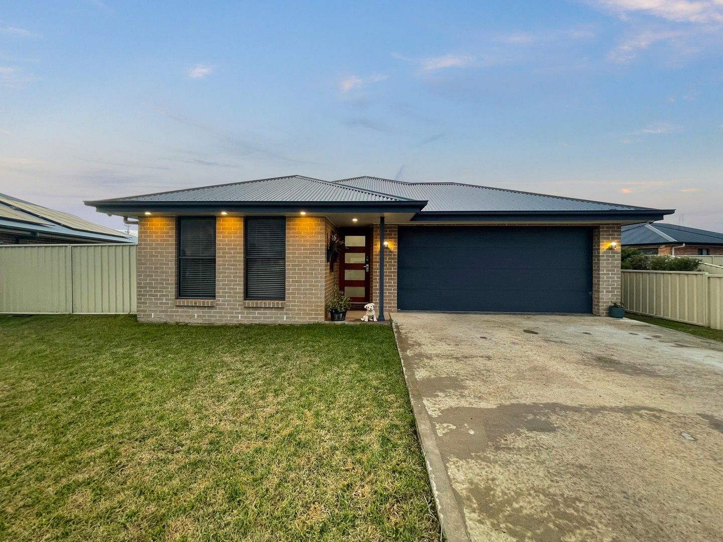 9 Dunstan Close, Forbes NSW 2871, Image 0