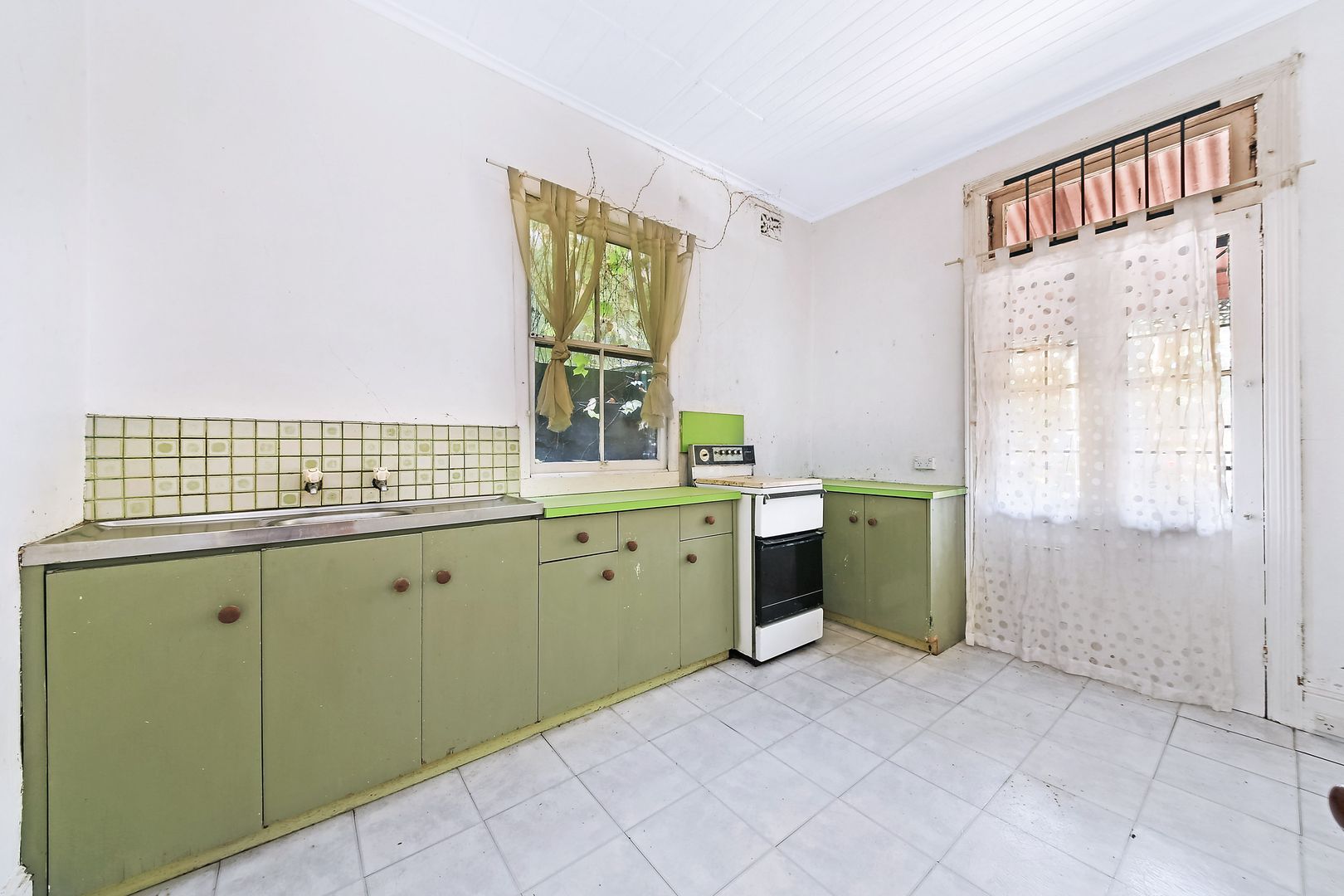 12 Burns Street, Petersham NSW 2049, Image 2