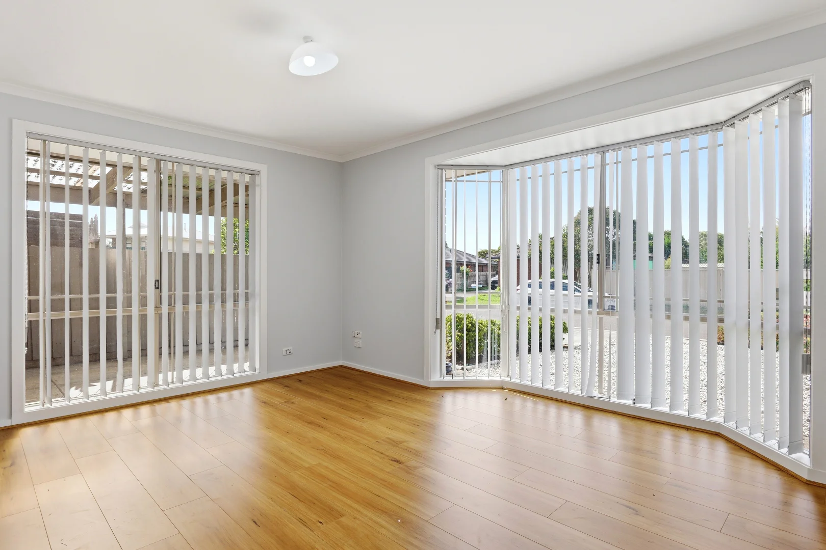 Additional image 2 of 16 St Lawrence Close, Werribee VIC 3030