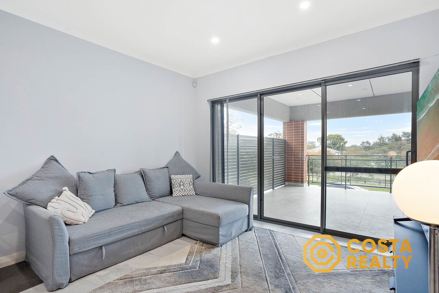 4/8 Fletching Street, Balga WA 6061, Image 2