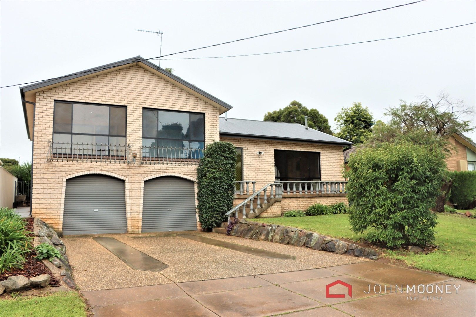 5 Fairbairn Crescent, Kooringal NSW 2650, Image 0