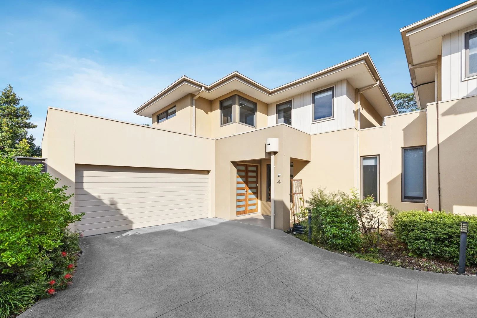 4/9 Highfield Road, Doncaster East VIC 3109