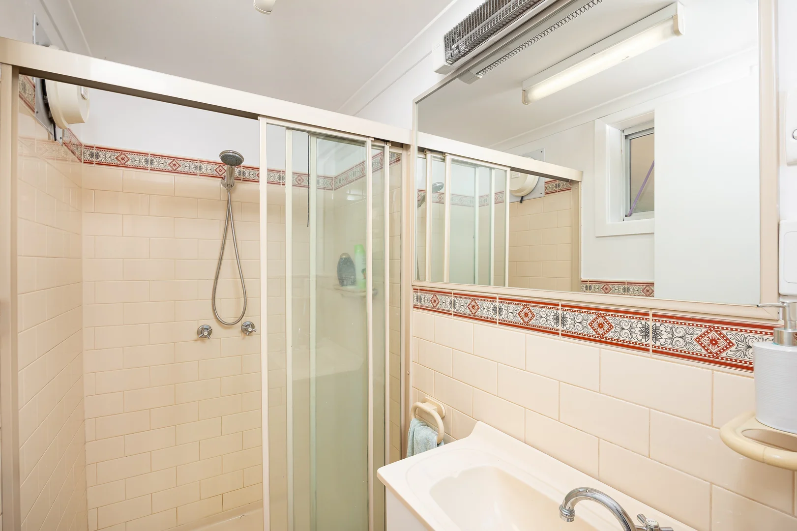 Additional image 11 of 24 Colong Place, Kooringal NSW 2650