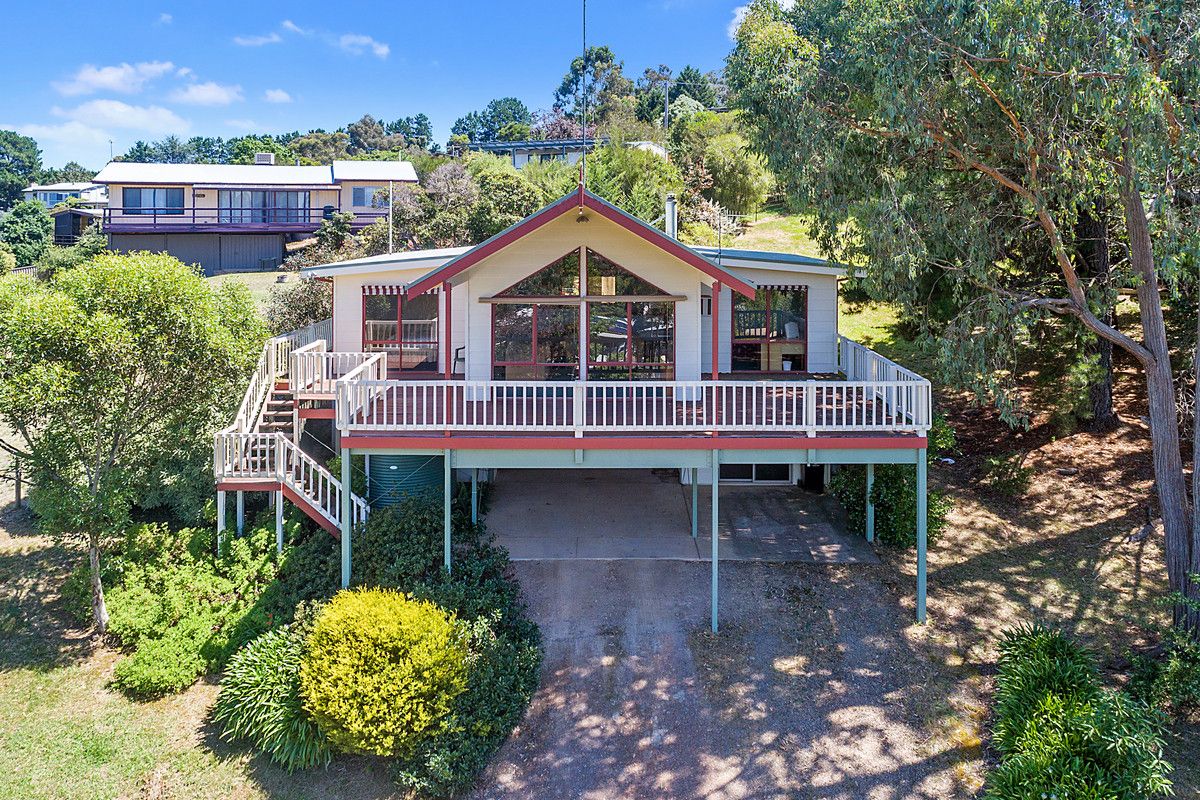 10 Catherine Street, Goughs Bay VIC 3723, Image 0