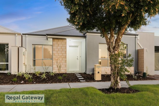 Picture of 21 Broadwater Avenue, ANKETELL WA 6167