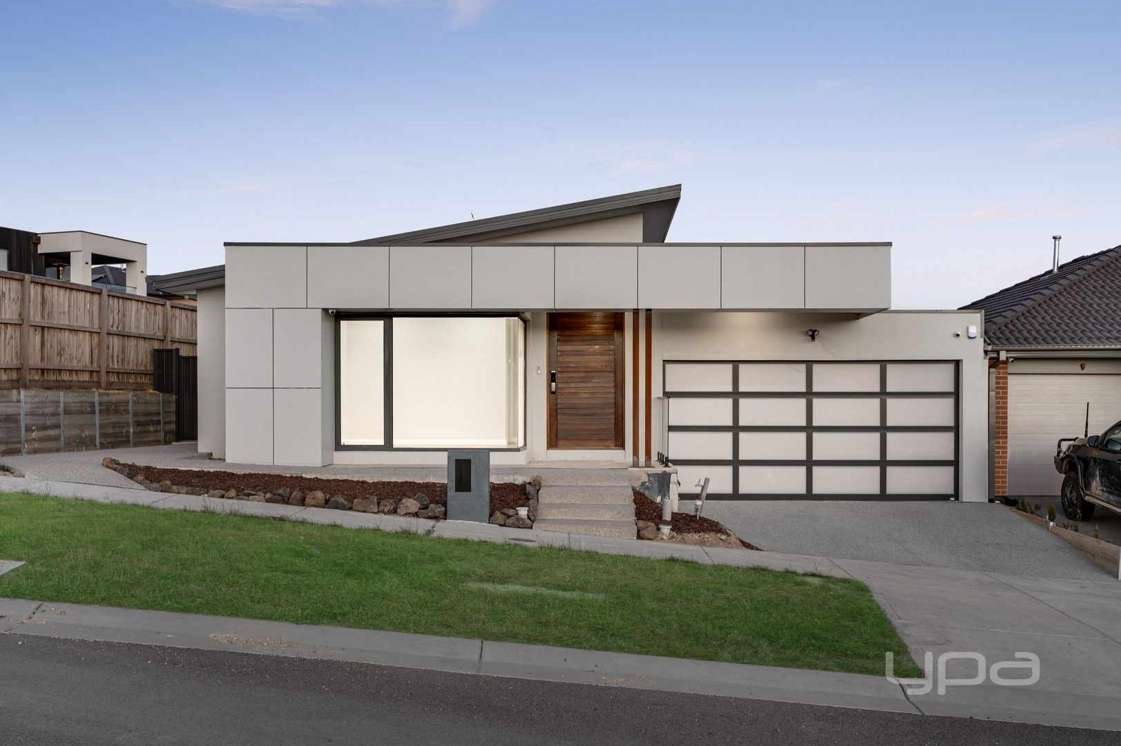 4 bedrooms House in 36 Daffodil Crescent WALLAN VIC, 3756