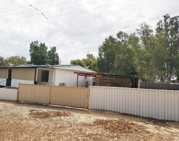 6 Clark Place, Eneabba WA 6518