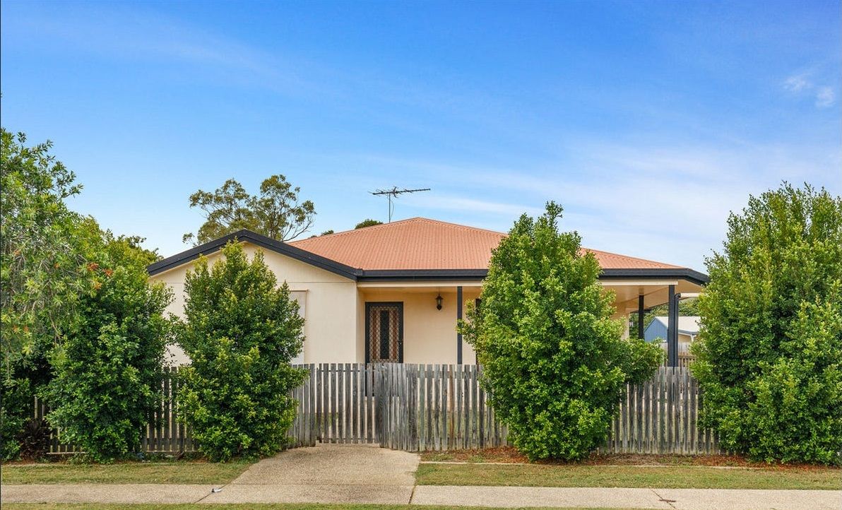 2 bedrooms House in 1/336 Waterloo Street FRENCHVILLE QLD, 4701