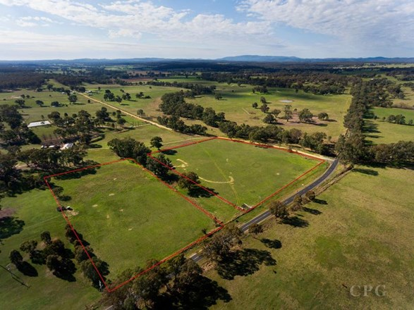 2132 Pyrenees Highway, Muckleford South VIC 3462