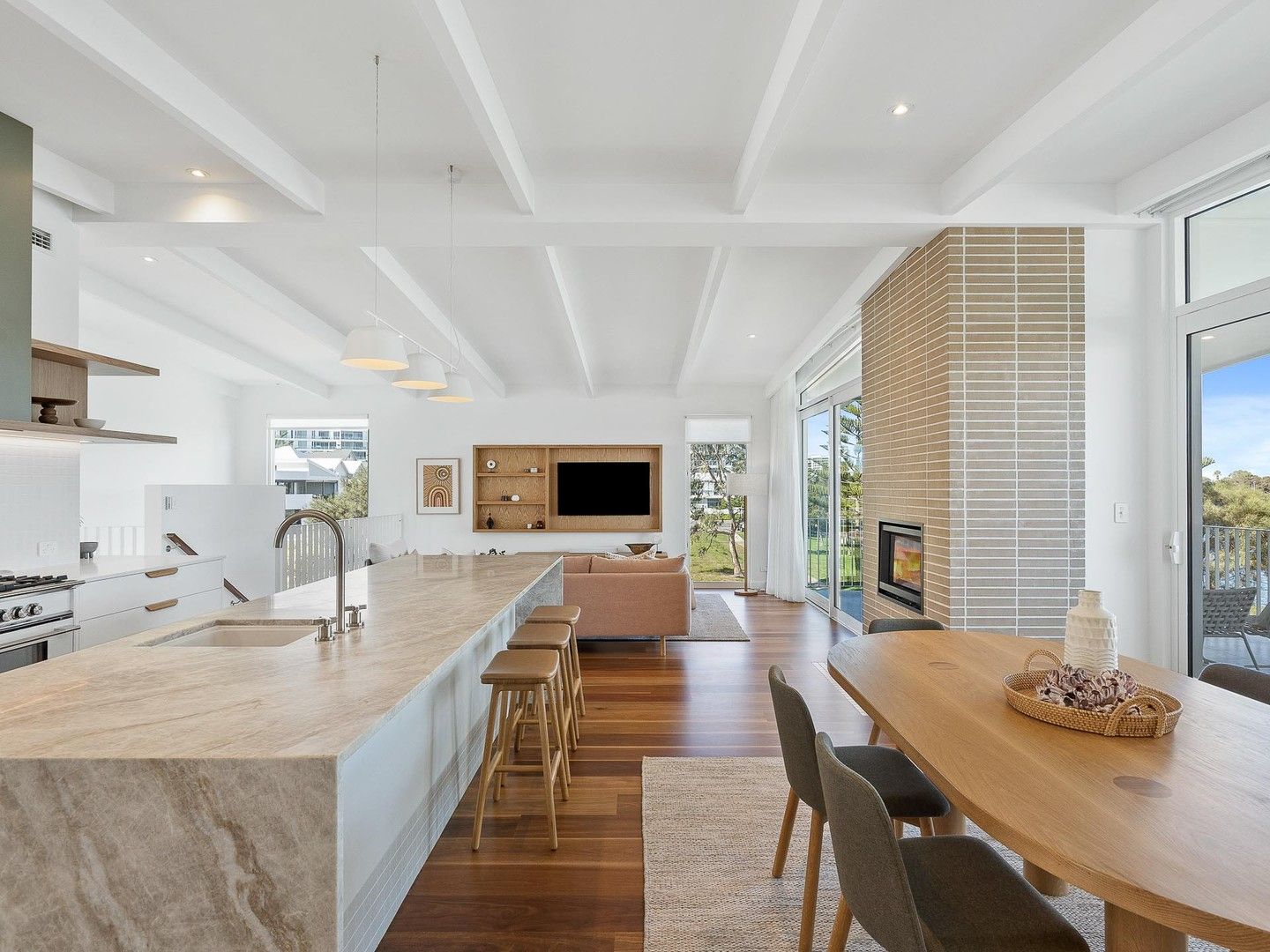 4 bedrooms House in 31 Vivaldi Drive MANDURAH WA, 6210