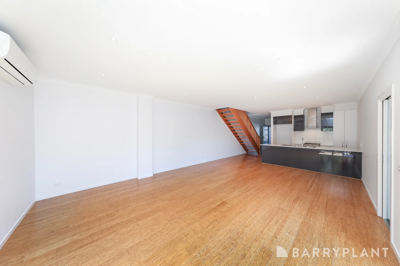 Additional image 3 of 1/10 Essex Street, Sunshine North VIC 3020