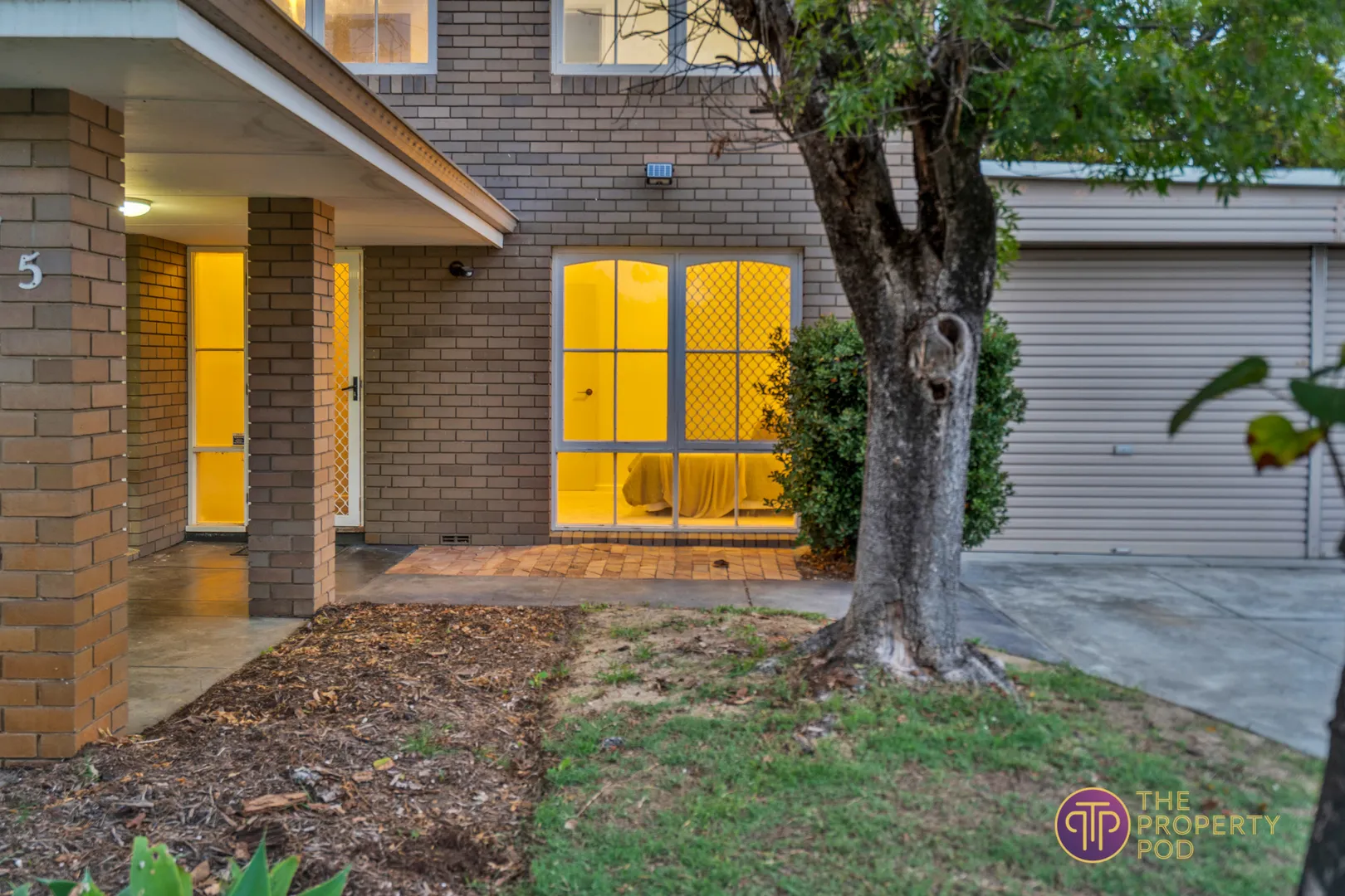 House in Huntingdale - View 3