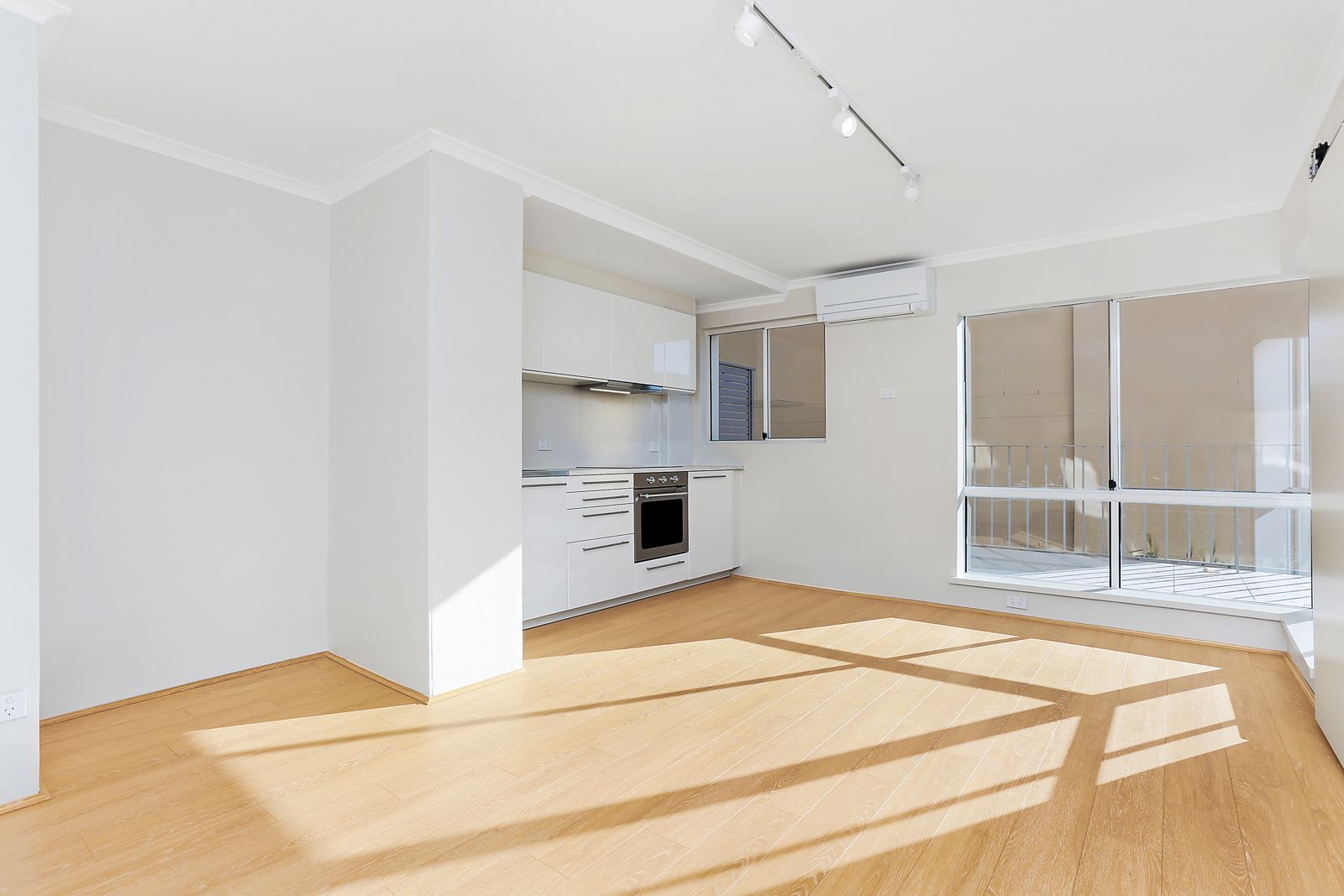 1 bedrooms Apartment / Unit / Flat in 203/40 Macleay Street POTTS POINT NSW, 2011