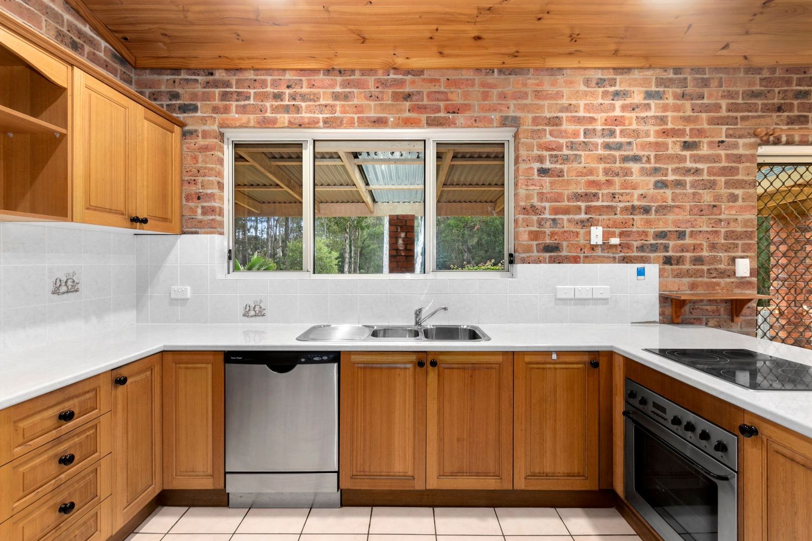 11 Lisa Place, Sunshine Bay NSW 2536, Image 1