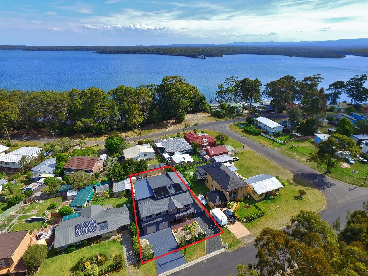 118 Tallyan Point Road, Basin View NSW 2540, Image 2