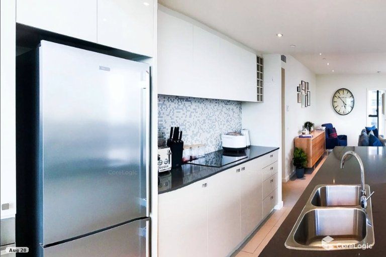 3 bedrooms Apartment / Unit / Flat in 10b/8 Waterside Pl DOCKLANDS VIC, 3008