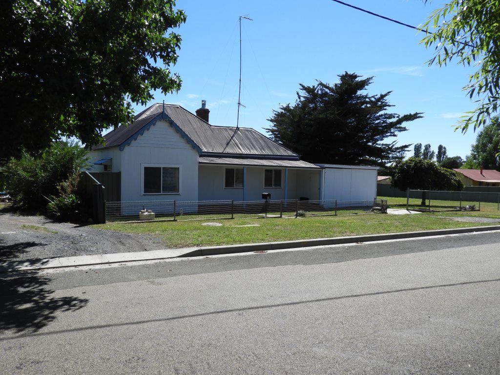 19 Court Street, Taralga NSW 2580