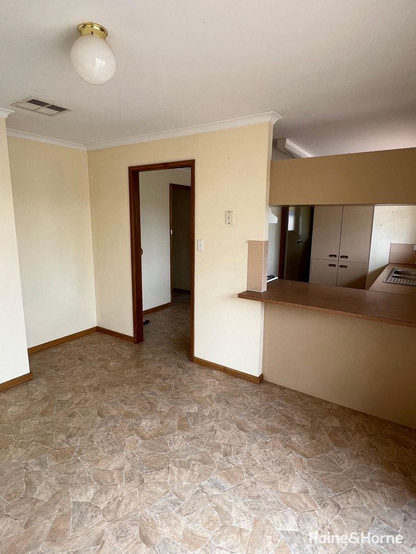 5 Mulgaria Crescent, Roxby Downs SA 5725 House For Rent 380 Domain