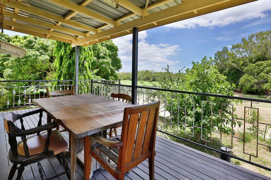 11 Old Common Road, Belgian Gardens QLD 4810, Image 2